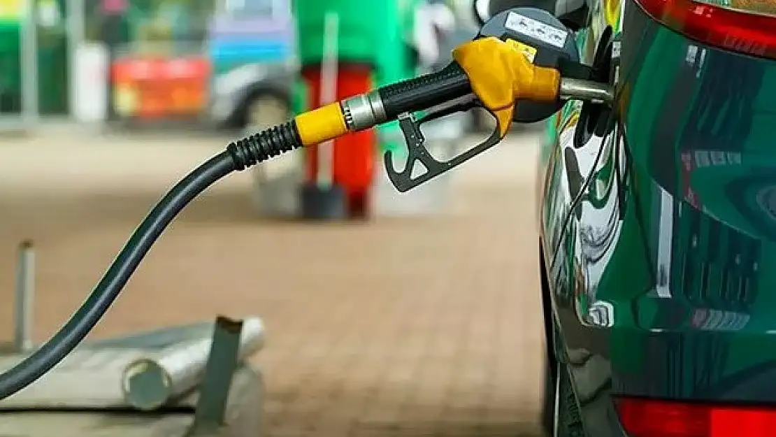 Son dakika müdahale edildi! Akaryakıt zammı tersine döndü! Benzin, motorin ve LPG'ye rekor indirim yapıldı