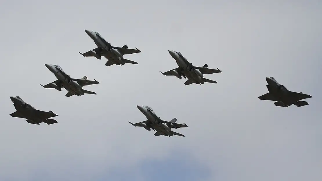Son dakika tam 40 savaş uçağı birden havalandı!