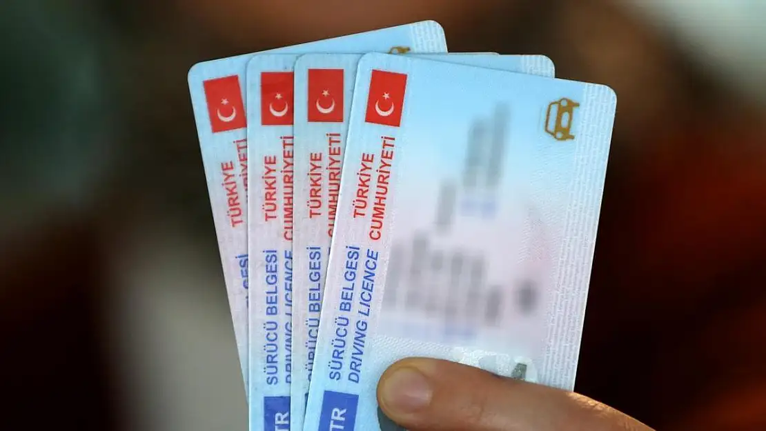 Son dakika tamamen zorunlu oluyor! Ehliyet sahibi olan herkesi ilgilendiriyor: Mutlaka yaptırın 15 TL para ödenecek
