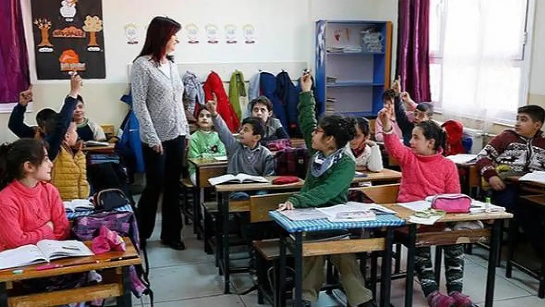 Sözleşmeli öğretmenlik yapmak isteyenler dikkat! Ön başvuru bugün son!