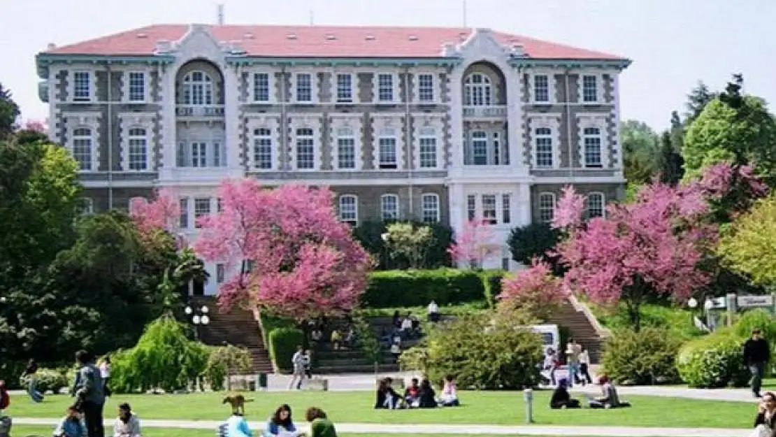 Üniversiteler kararlarını açıklamaya başladı! Boğaziçi Üniversitesi online eğitim yapacak!