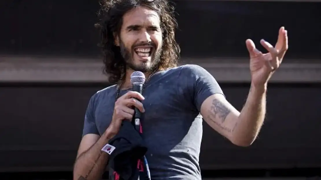 Ünlü komedyen Russell Brand, cinsel saldırı iddialarını reddetti