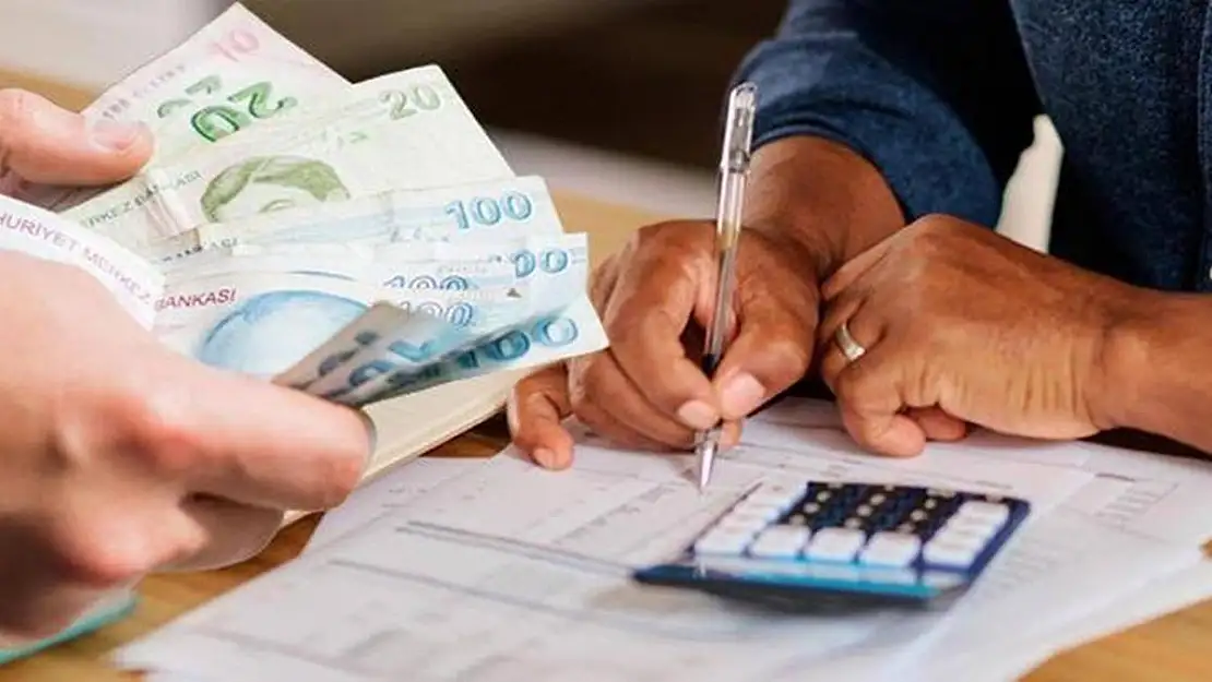 Uzman isimden 'kademeli emeklilik' açıklaması: 46 yaşında emekli olabilirsiniz