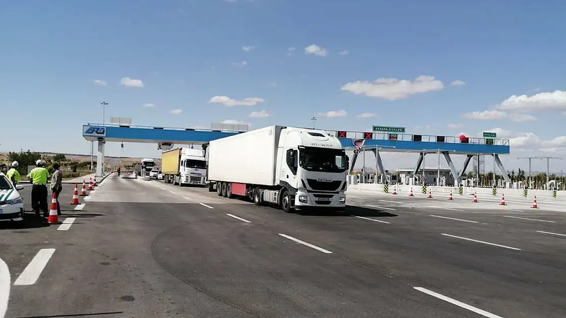 Yap-işlet-devret modeli ile yapılan yollar ile Karayollarının otoban geçiş ücretleri arasında ki dudak uçurtuyor!