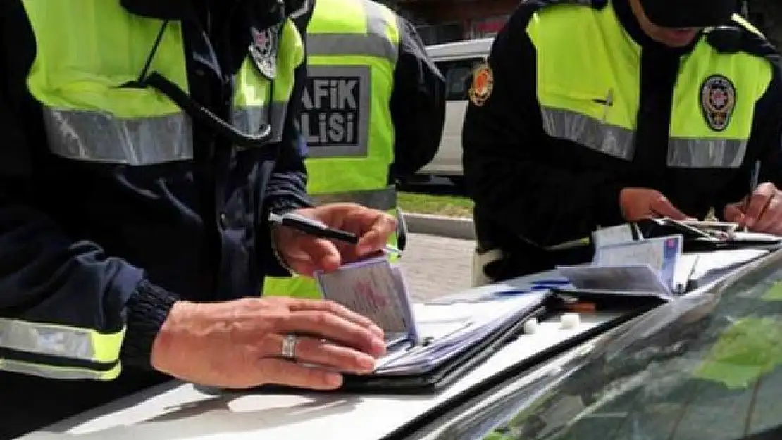 Yeni trafik cezaları açıklandı! 2020 Trafik cezaları ne kadar?