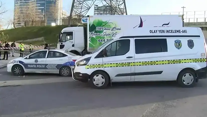 Esenyurt'taki Trajik Kaza Manevra Yapan Kamyonun Altında Kalan Motokurye Hayatını Kaybetti