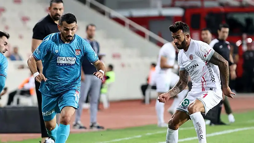 Sivasspor'un Zirve Yolculuğu: Trendyol Süper Lig'de 5. Galibiyetin Ardındaki Sır