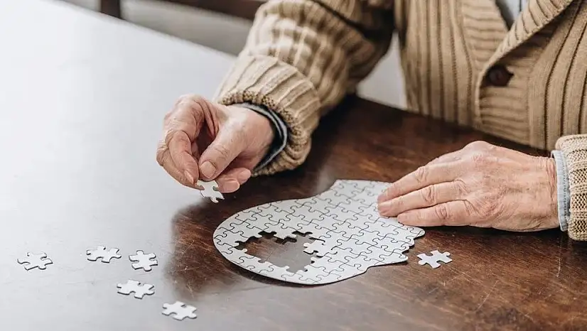 Yeni keşif ile Alzheimer'a sebep olan etken ortaya çıkarıldı! Tedavi sürecine yeni devrim katacak!