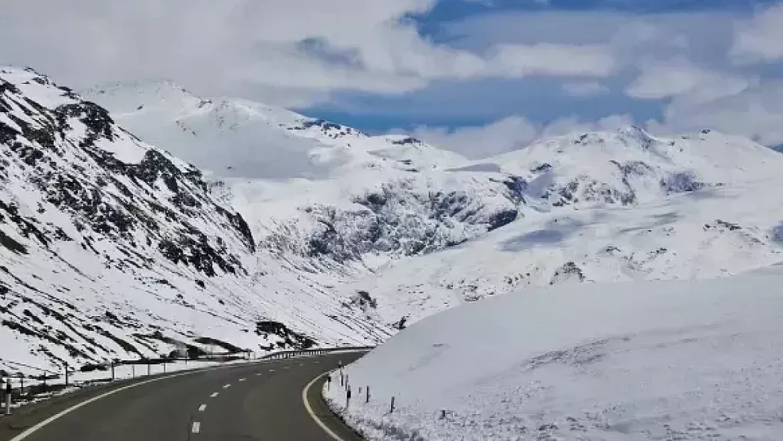 (ANKARA VALİLİĞİ - KAR TATİLİ) Ankara okullar tatil mi, 9 Ocak Cuma Ankara'da okul yok mu?