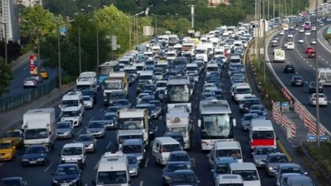 08 Aralık İstanbul'da trafiğe kapanacak yollar bilgisi