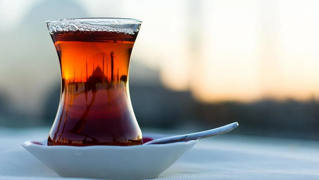 1 kilo çay kısa süreliğine 1 TL'den satılıyor! Kampanyadan sadece 1 kere yararlanabilirsiniz: Yetişen alır