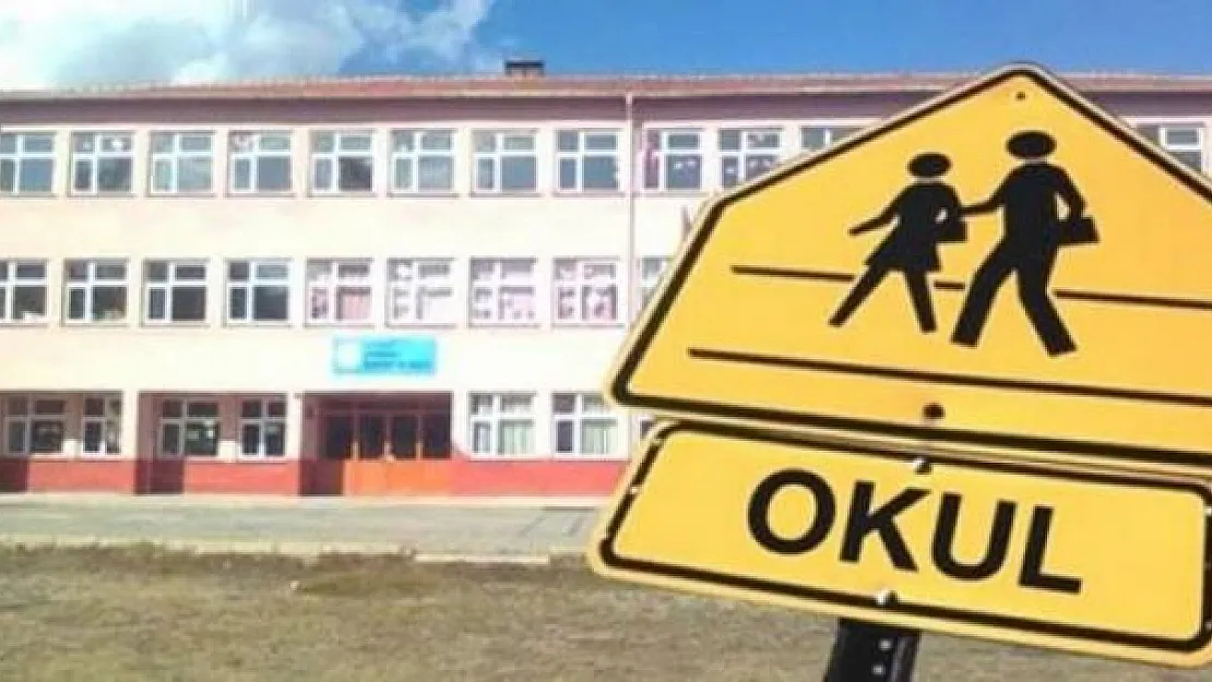 1 Nisan'da Okullar Tatil Mi? Bakan Selçuk'tan Açıklama Geldi
