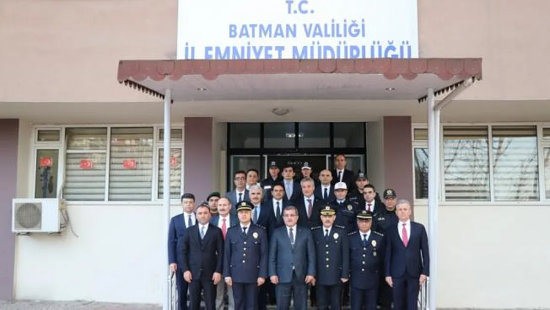 '100'ün üzerinde komiser yardımcısı tutuklandı'
