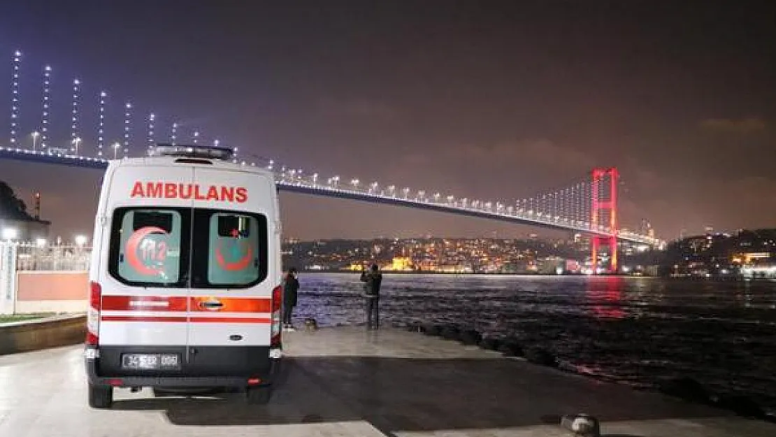 15 Temmuz Şehitler Köprüsü'nde İntihar Girişimi- Polisler Sevk Edildi