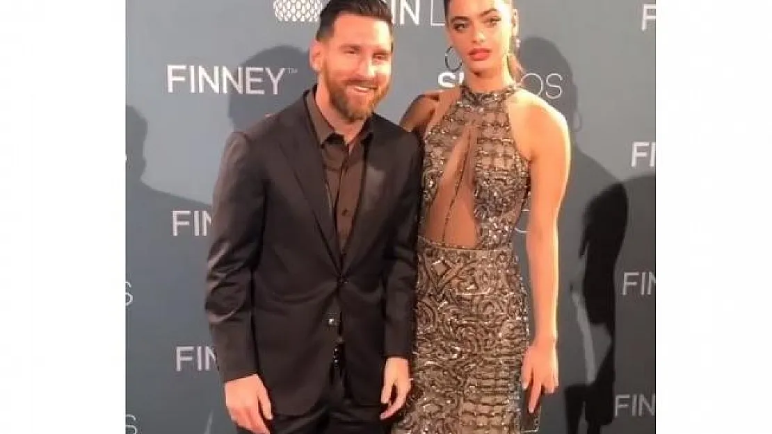 18 yaşındaki model Yael Shelbia, Messi'ye zor anlar yaşattı