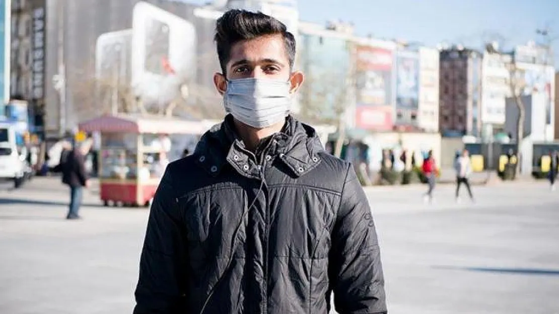 20 yaş vatandaşların sokağa çıkma uygulaması değiştirildi! Yaş sınırı düşürüldü!