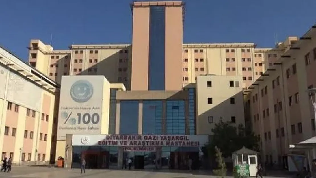 2020 YKS'de Korkutan Olay ! O ilimizde Sınavdan Çıkan Aday Covid-19 Sebebiyle Hastaneye Götürüldü