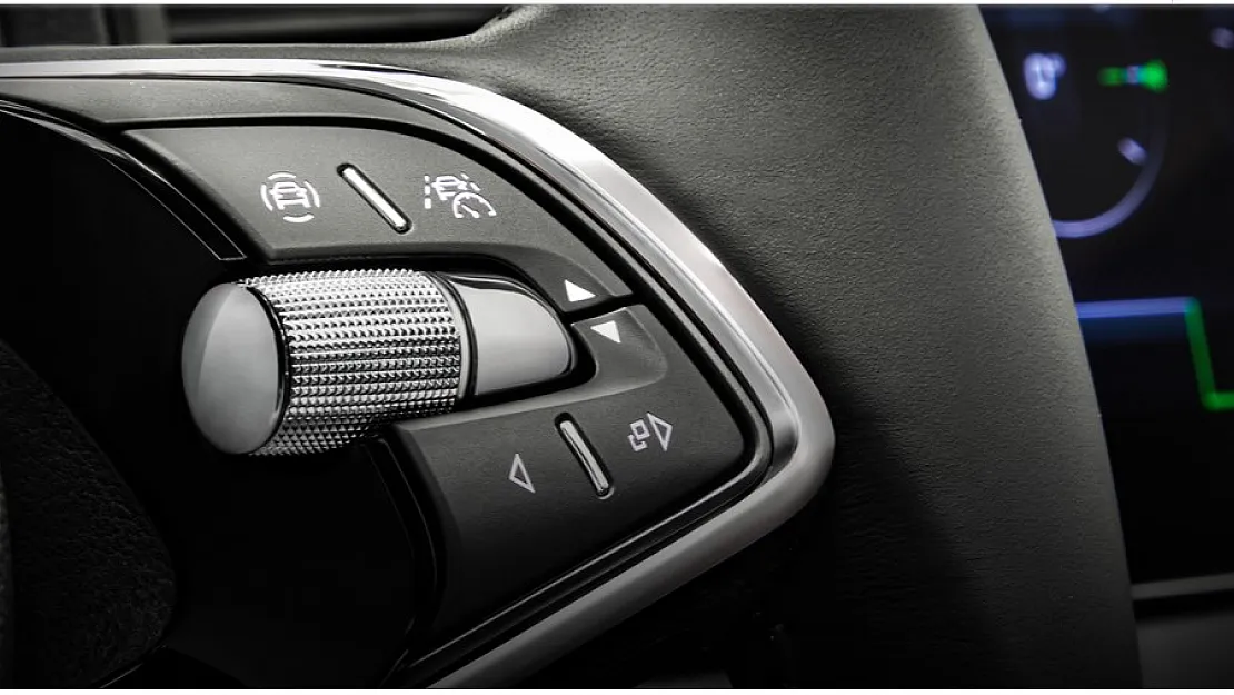 2021 Skoda modelleri yeni direksiyonlar, daha verimli motorlar ve ek destek sistemleri ile geldi!