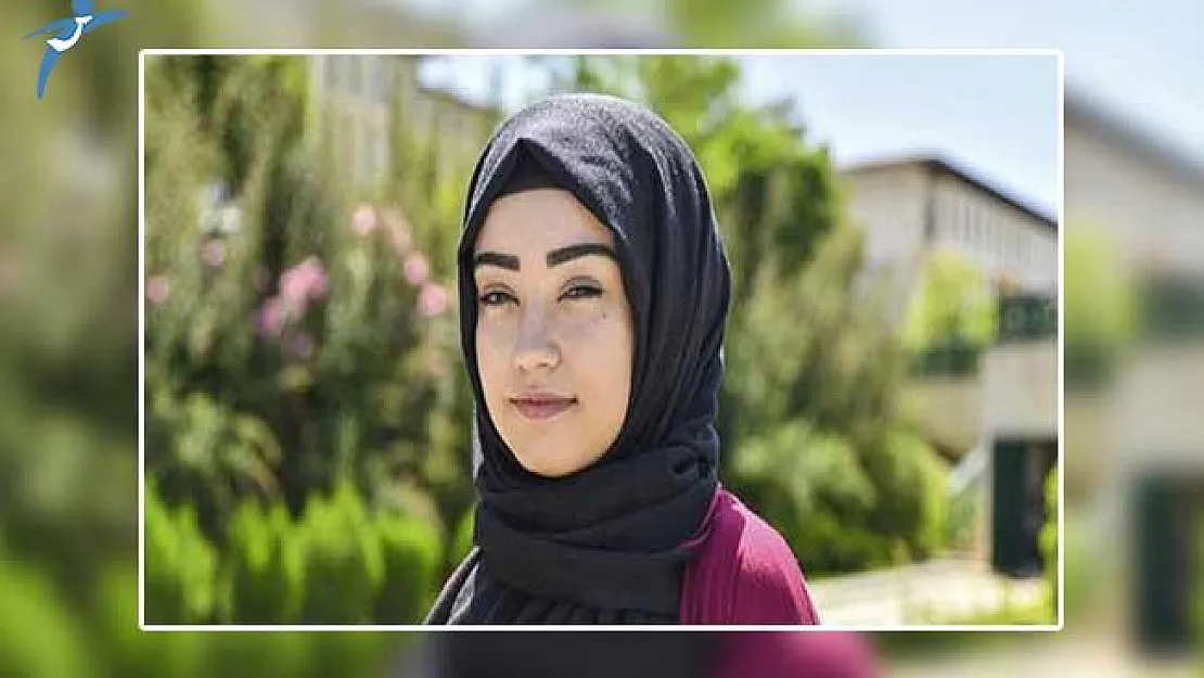 21 Yaşında AK Parti'nin Tepe Yönetim Listesine Girdi