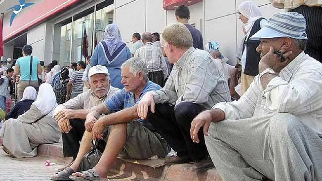 400 Bin Kişinin Emekliliğinin İptal Edildi İddiasına Soru Önergesi