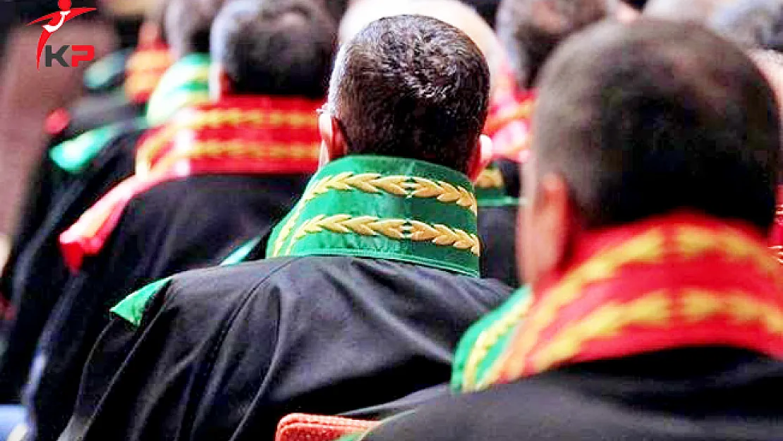 400 Genç Hakim ve Savcının İhraç Edilmesine İki Karşıt Görüş