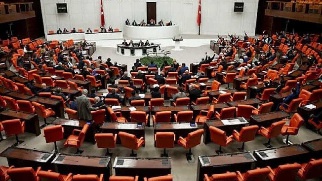 48 gün sonra Meclis yeniden açıldı! Bekçilerin yetkileri düzenleniyor!