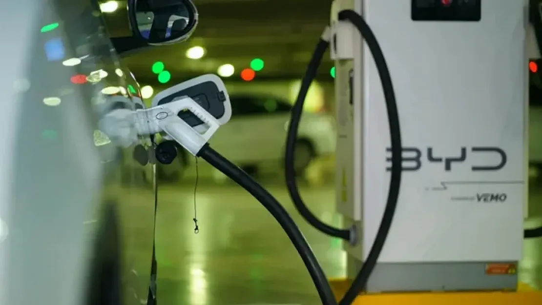 5 Dakikada 400 KM Şarj Dönemi Başladı! Elektrikli Araçlar İçin Devrim Niteliğinde Hamle