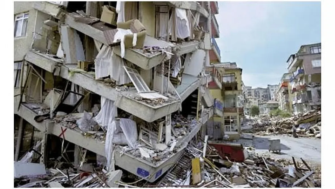 5,2 deprem sonrasında tedirgin eden açıklama! O fay üzerinde büyük yıkıcı bir deprem bekliyoruz!