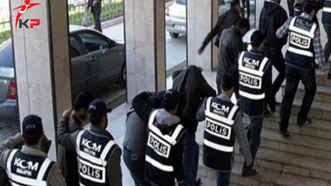 8 İlde FETÖ Soruşturması Kapsamında Gözaltına Alınan 27 Polisten 8'i Tutuklandı