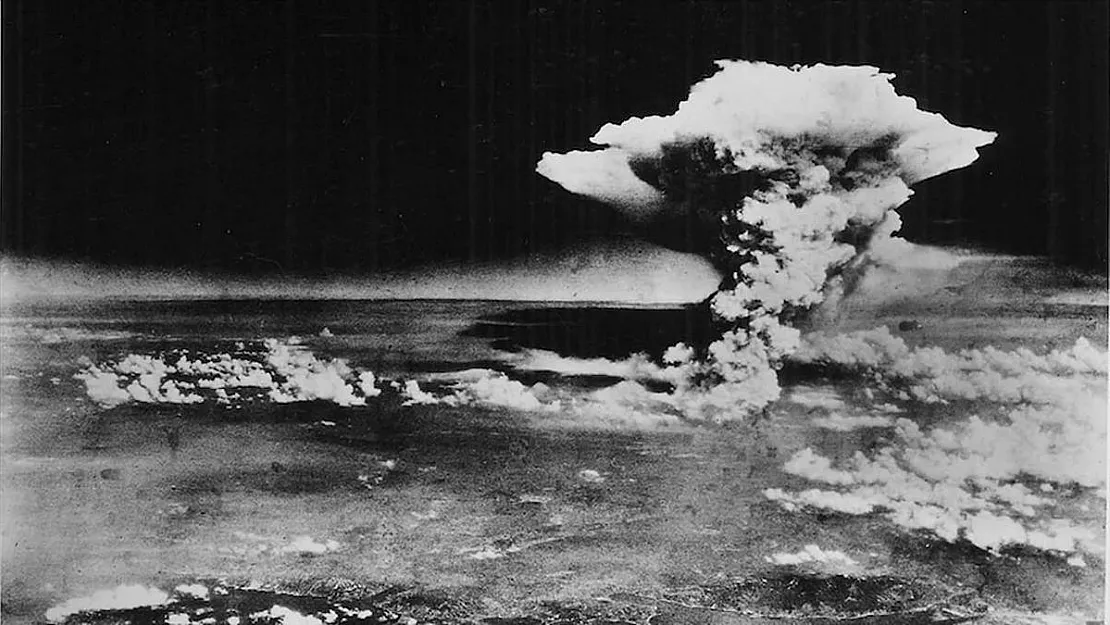 ABD, Japonya'ya Atılandan 24 Kat Daha Güçlü Yeni Nükleer Bomba Duyurdu