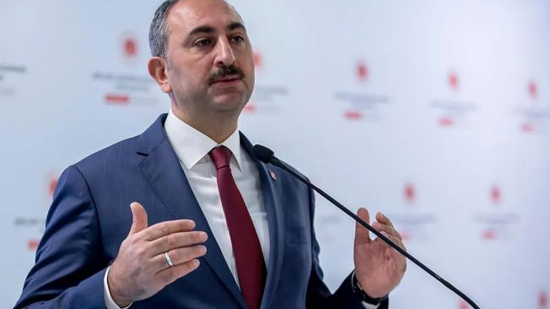 Adalet Bakanı Gül &quotAsla kabul edilemez" diyerek tepki gösterdi!