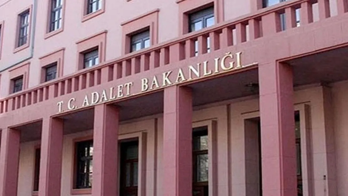Adalet Bakanlığı yazılı sınav ile 300 personel alacak! Tarih belli oldu