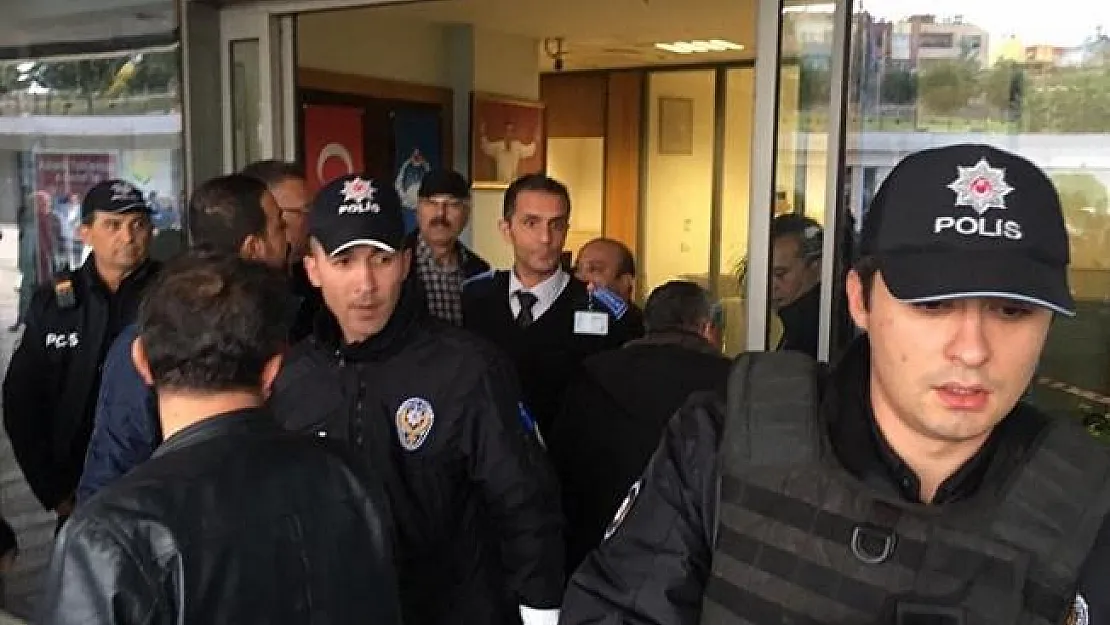 Adana'da Makamında silahlı saldırıya uğrayan Zabıta Müdürü Cengiz Aydoğdu hayatını kaybetti