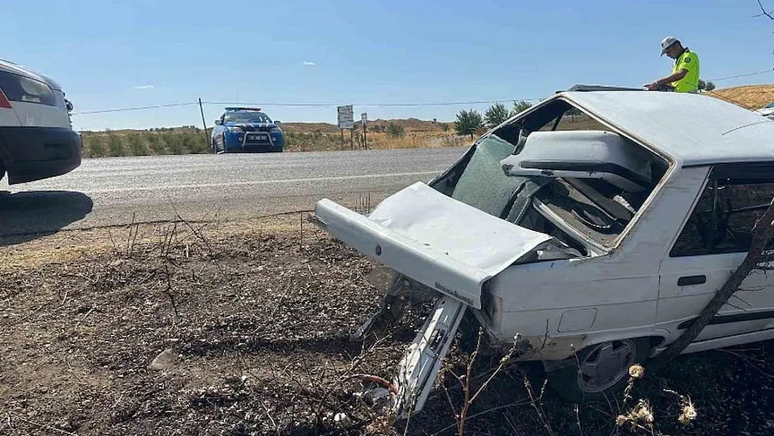 Adıyaman Salkımköyü Yakınlarında Trafik Kazası: 3 Yaralı