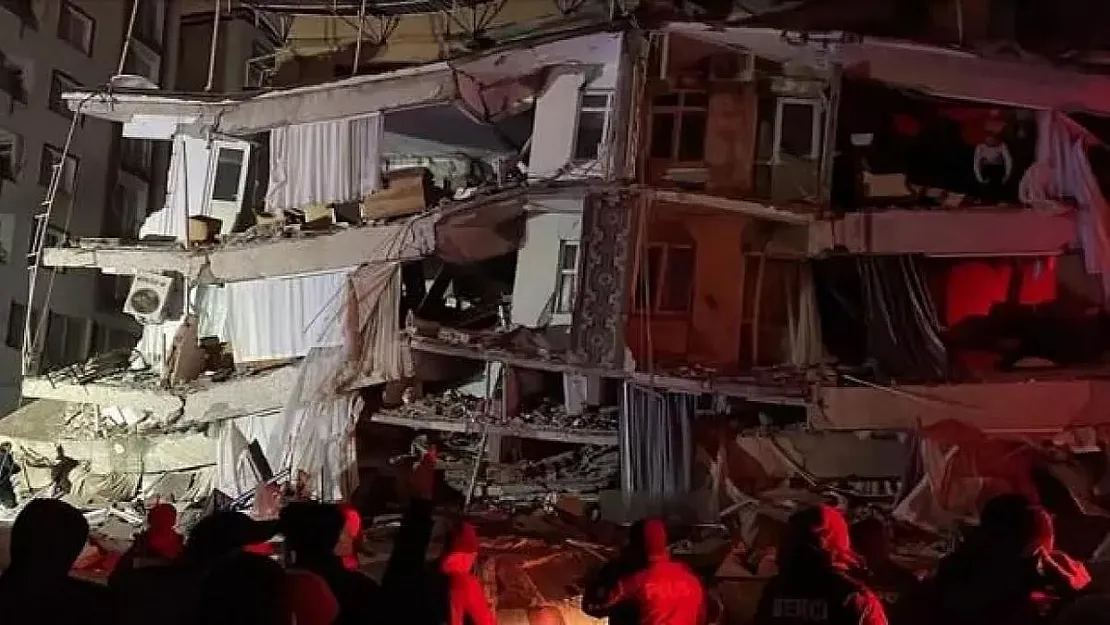AFAD Son Dakika! 10 ilde 7 Şubat Salı deprem raporu paylaşıldı ' 3 bin 381 ölü, 20 bin 426 yaralı'