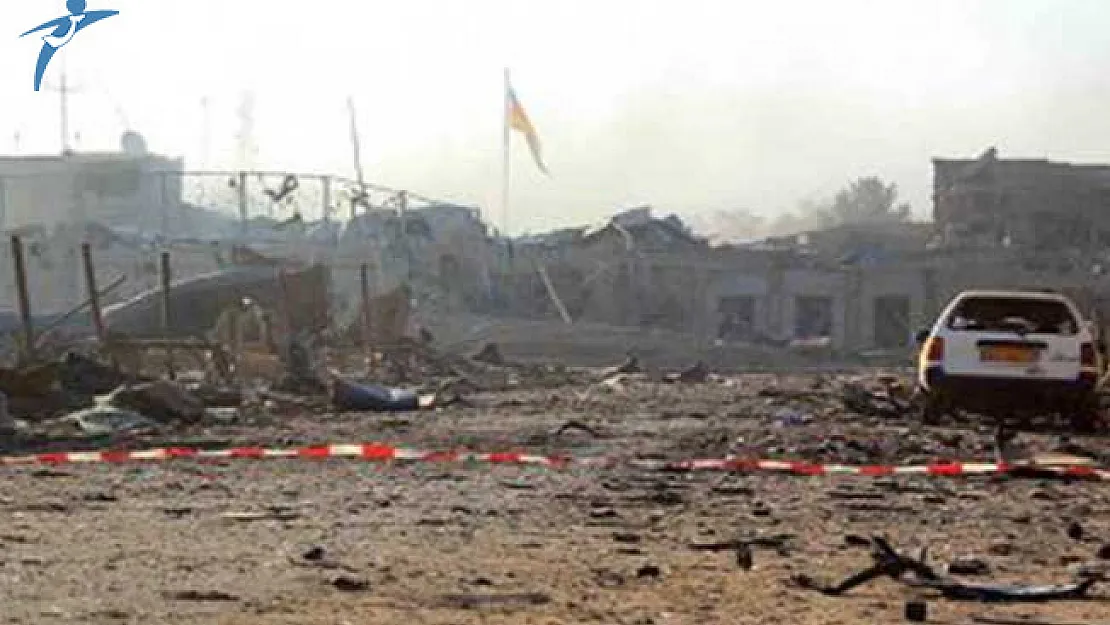 Afganistan'da Askeri Üsse Saldırı ! 30 Kişi Hayatını Kaybetti