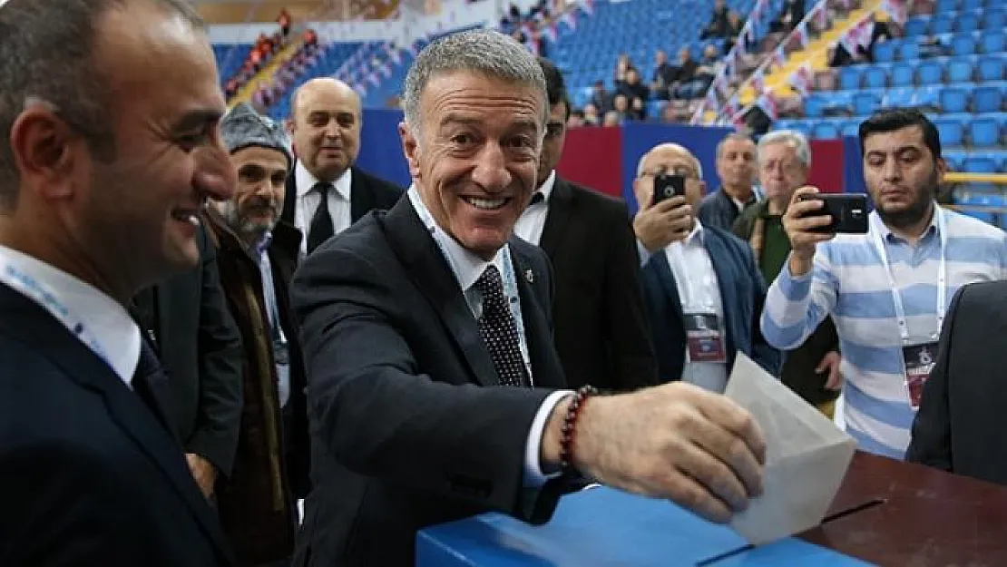 Ahmet Ağaoğlu, TrabzonSpor'a yeniden başkan seçildi