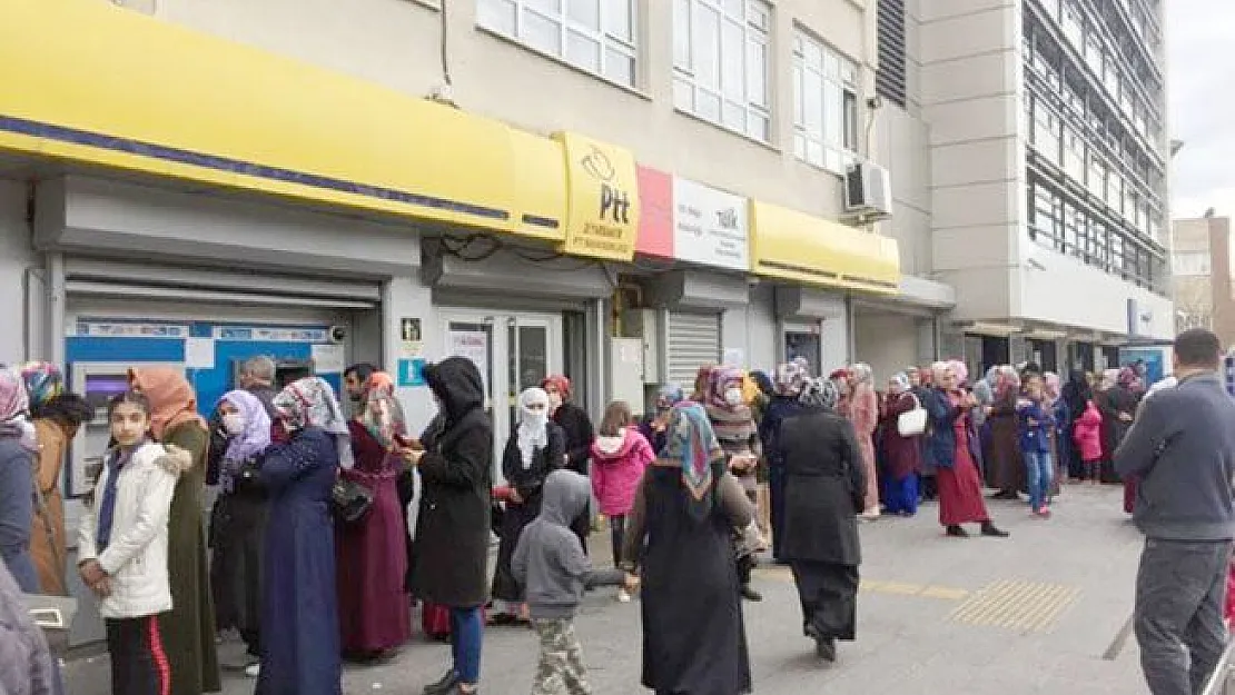 Ailelere 1.300 TL'ye kadar nakit para veriliyor! Ödemeler bugün başladı: PTT'ye gidip kimlikle paralar alınabilir