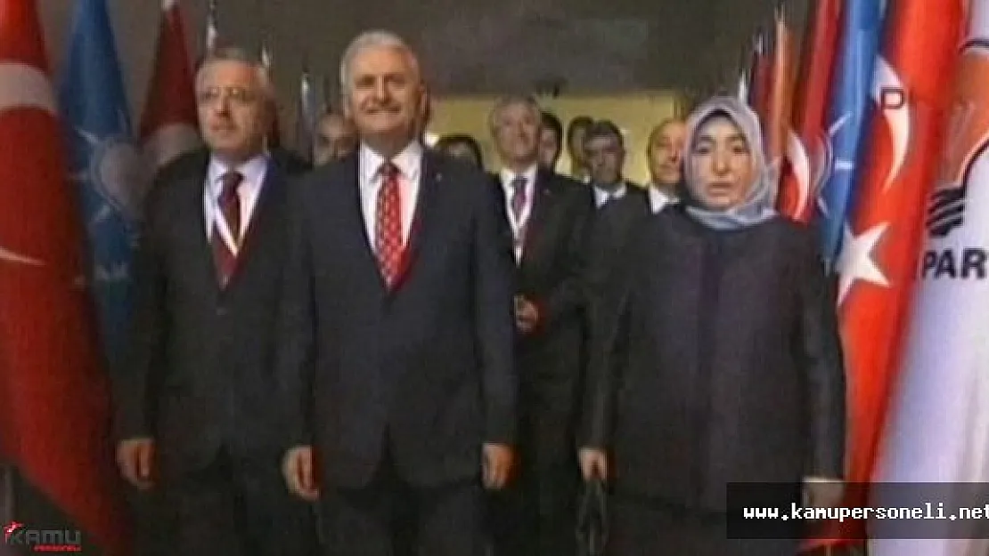AK Parti 2. Olağanüstü Kongresinde Sıcak Gelişmeler