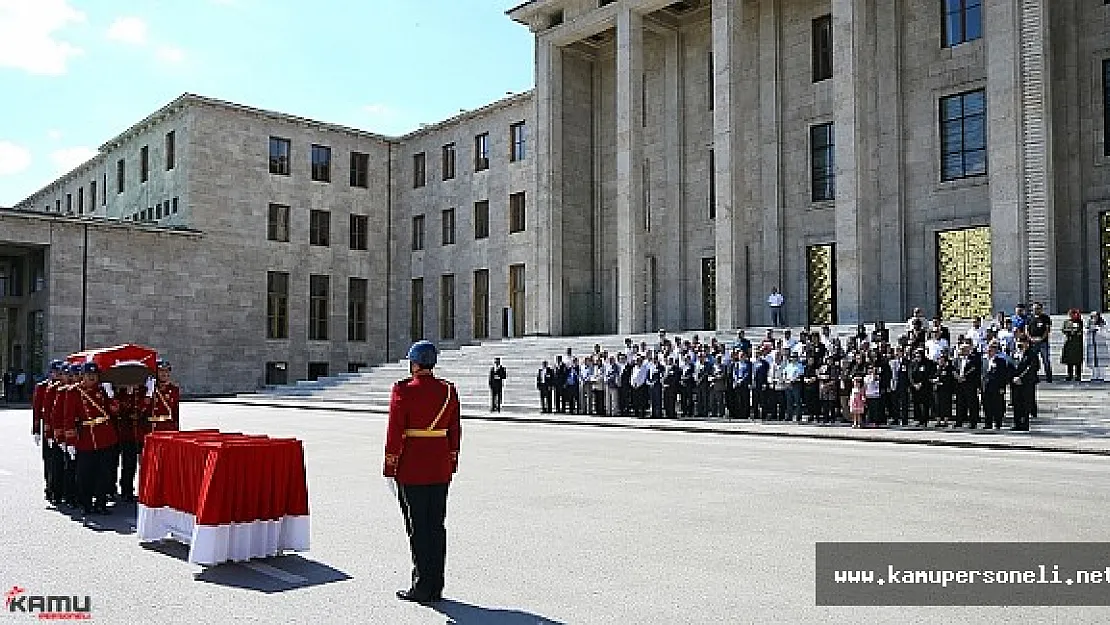 AK Parti Eski Millet Vekili Murat Yılmazer Hayatını Kaybetti , Murat Yılmazer Kimdir?