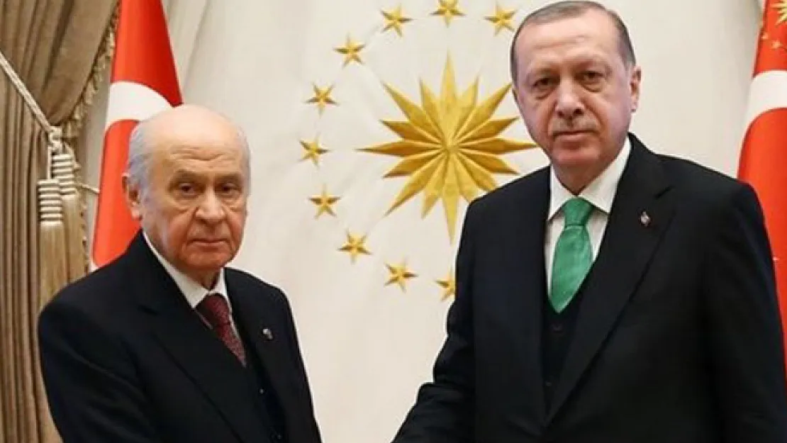 AK Parti İstanbul'da 2 ve Ankara'da 3 İlçe'de MHP'ye Bıraktı
