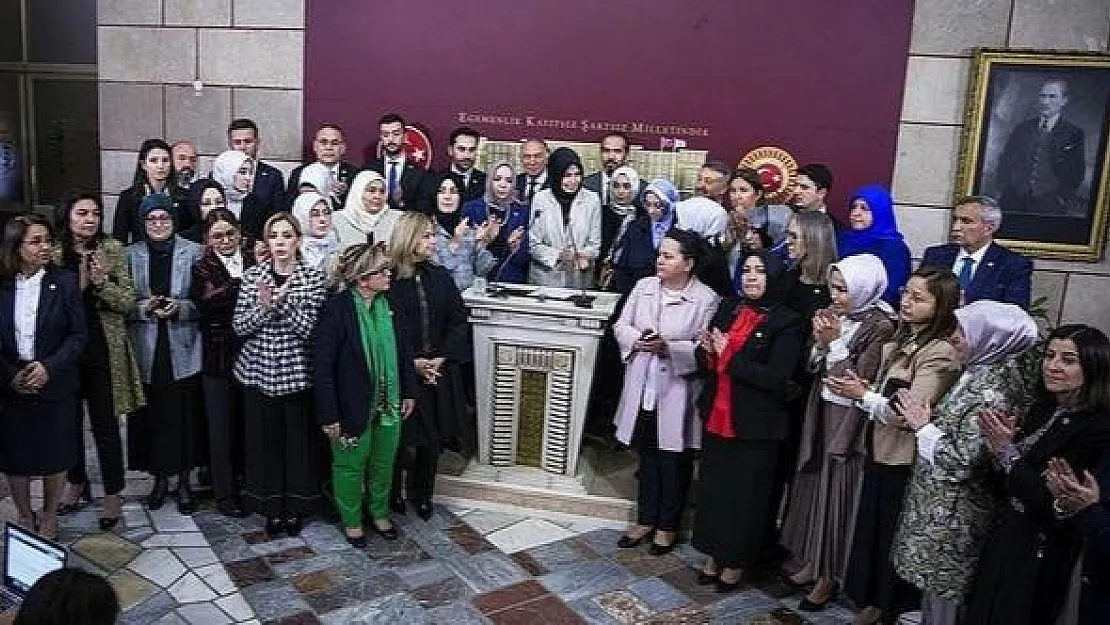 AK Parti milletvekillerinden Özkoç'a toplu kınama!