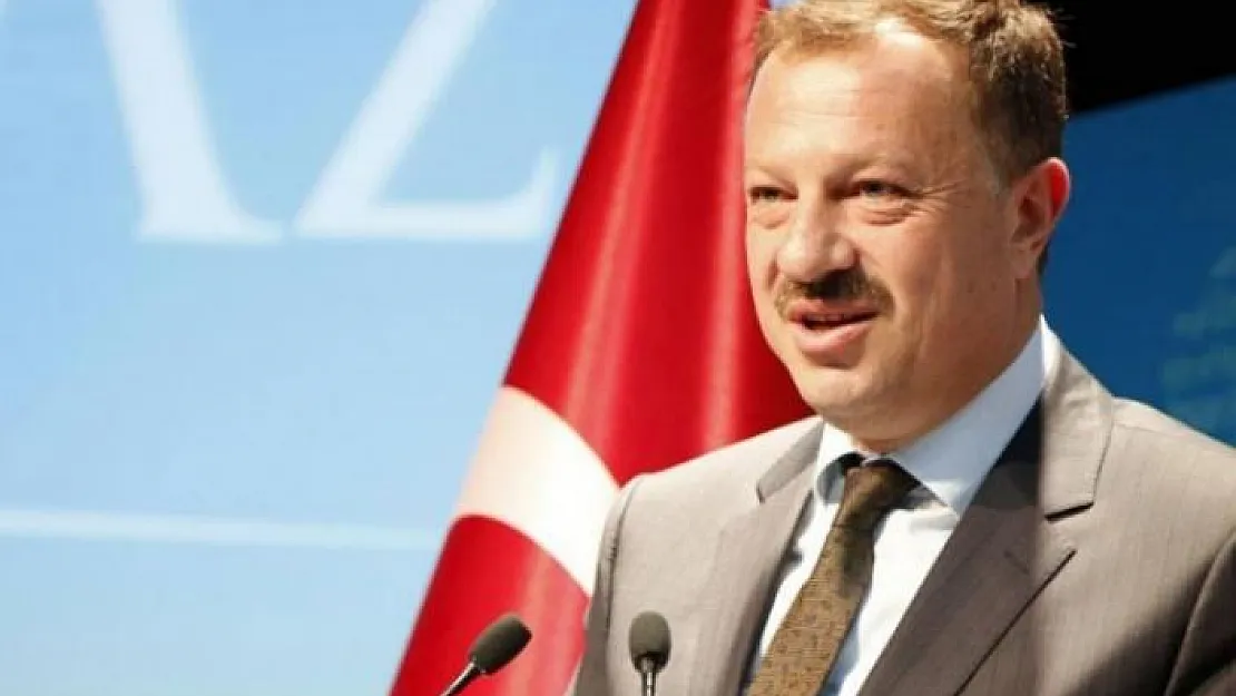 AK Parti YSK Temsilcisi Recep Özel'den, İmamoğlu'na Destek Veren Ünlülere: Adaletinizin Terazisini Sileyim