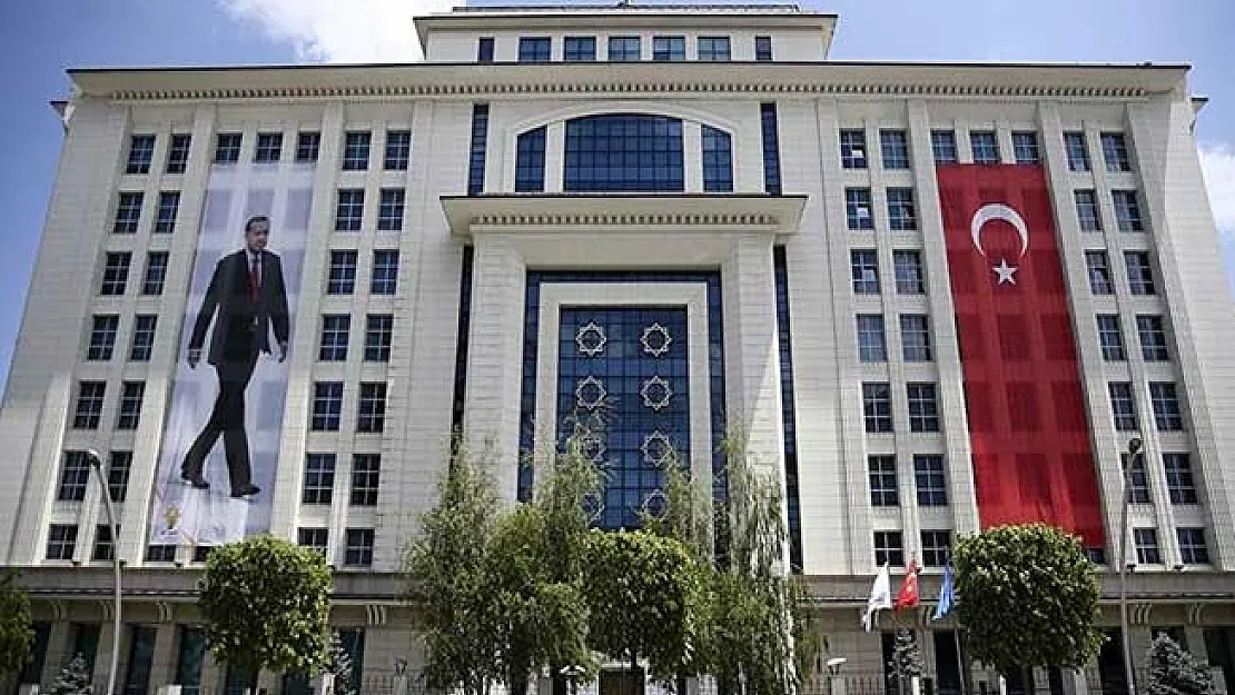 AK Parti'de Beş Bakan Milletvekili Listesinde Yer Almadı
