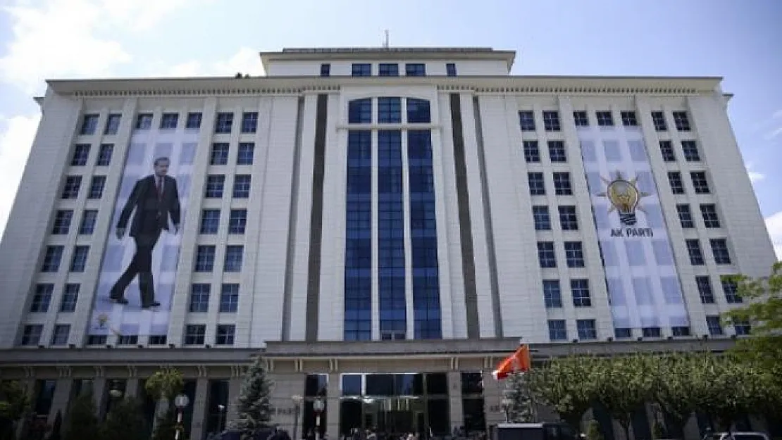 AK Parti'li 800 Belediye Başkanı Adaylık Başvurusu Yapmayacak
