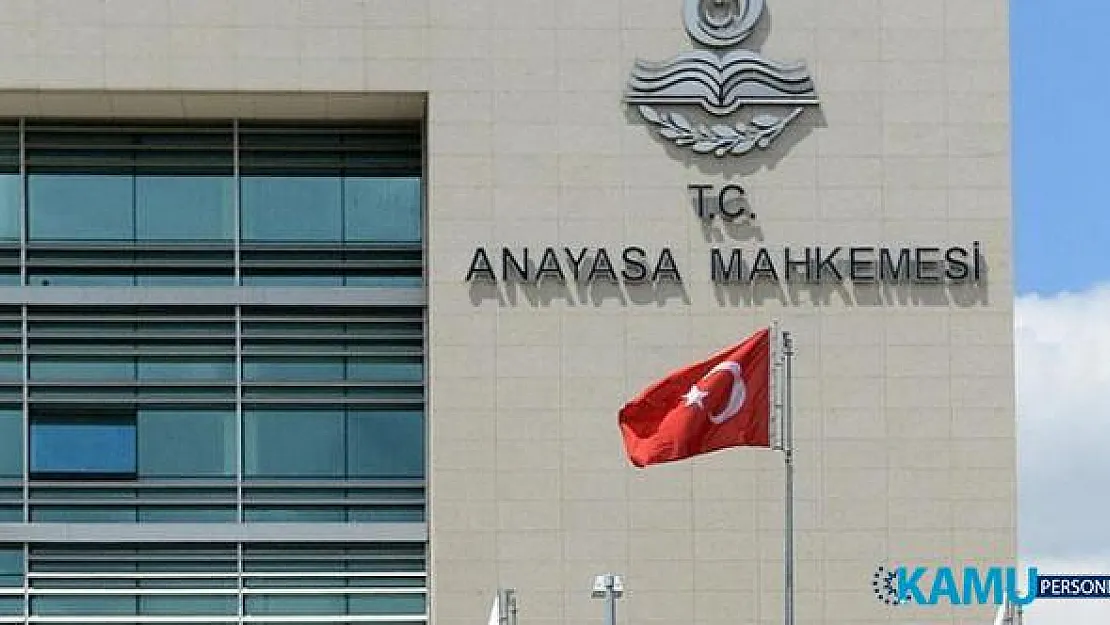 Akademisyenler için önemli gelişme: Anayasa mahkemesi YÖK Başkanı'nın o yetkisini iptal etti!