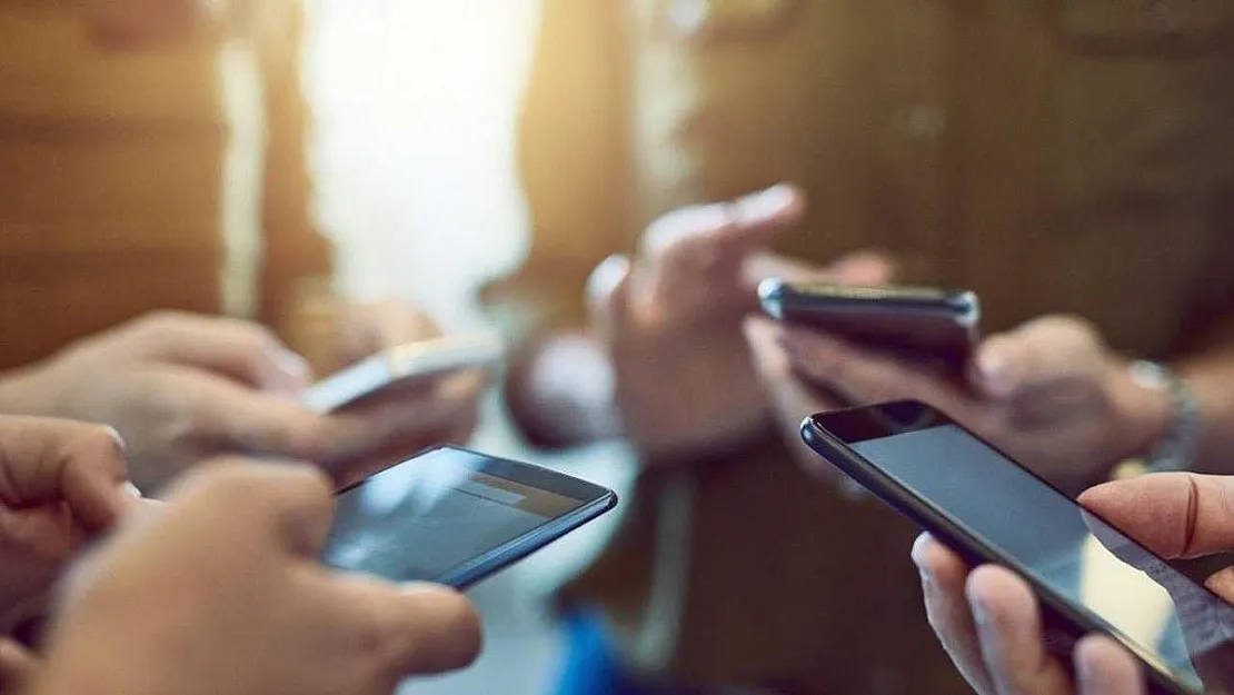 Akıllı telefon kullananlara müjde az önce duyuruldu! Hatlara 6 GB bedava internet tanımlanıyor: Hemen bakın