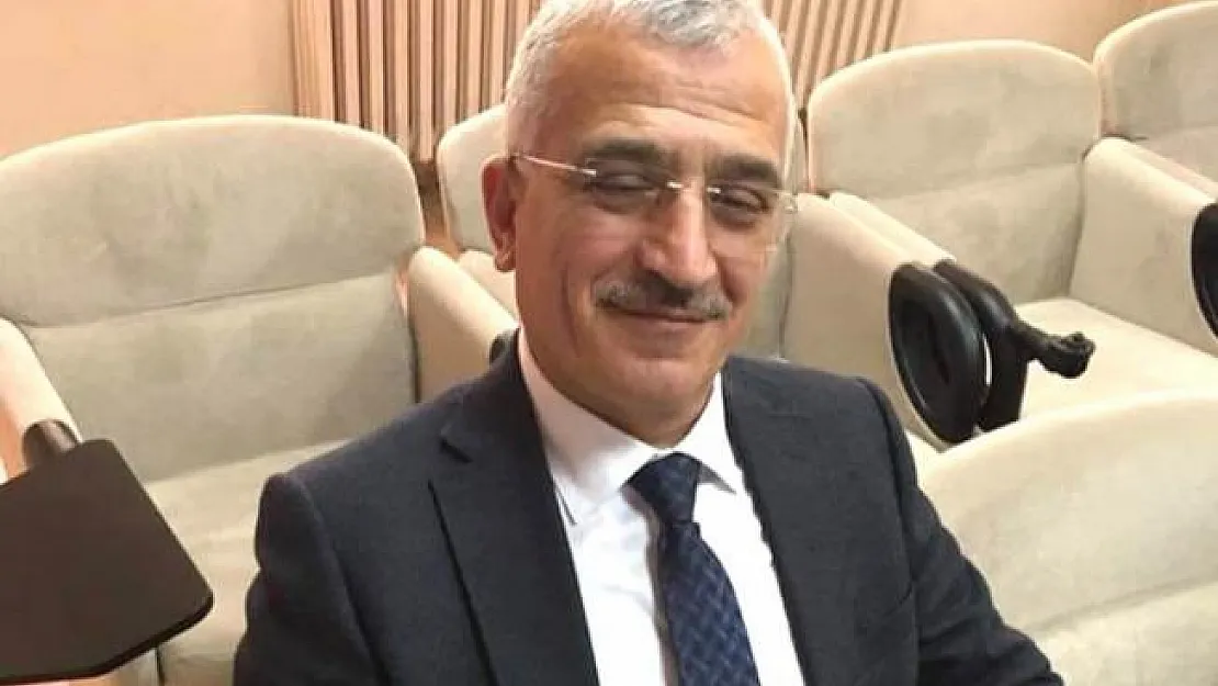 AKP'li Hasan Uzunlar'a 5 ayrı görev 5 ayrı ücret!