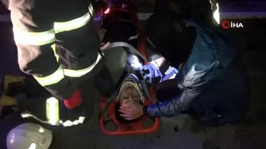 Aksaray - Karacaören Köy yolunda trafik kazası meydana geldi! 9 yaralı