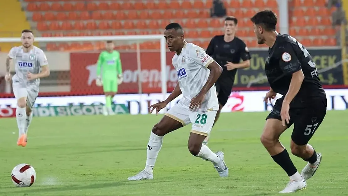 Alanyaspor ile Hatayspor Golsüz Berabere Kaldı